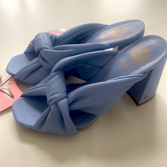 Open toe heels - Picture 1 of 7